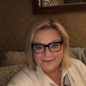 Meet your Posher, Sharon